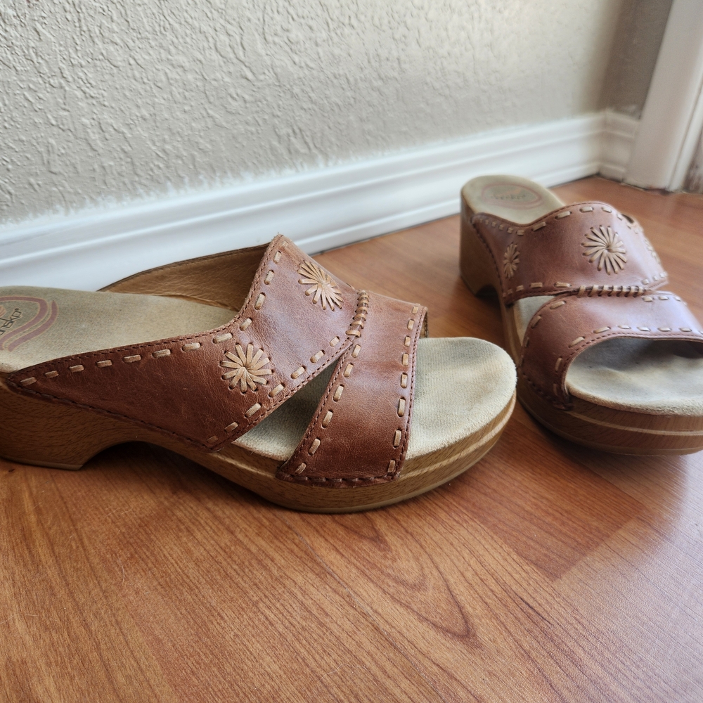 Dansko Tan Leather Slide Sandals